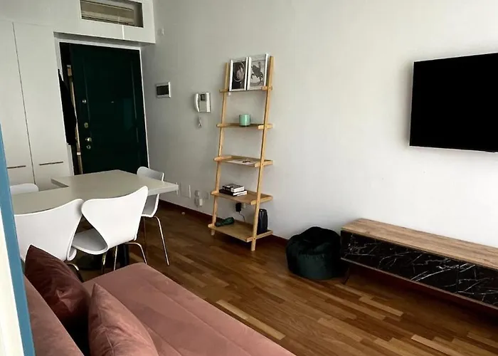 Bocconi 1-Bdr With All Comforts